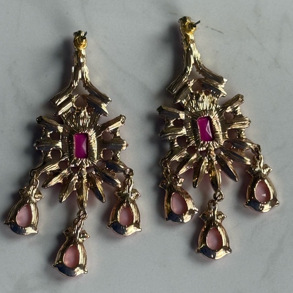 Earring - Picture 4 of 5